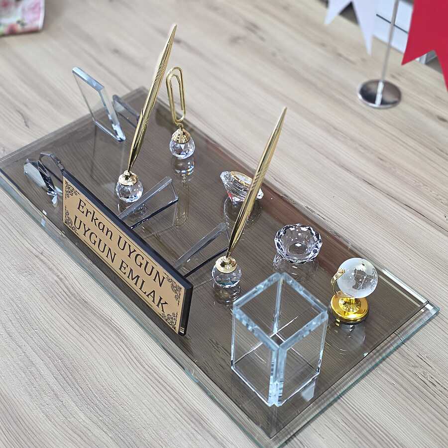 Kişiye Özel Kristal Masa İsimliği Seti – Saatli ve Çift Kalemli - 3